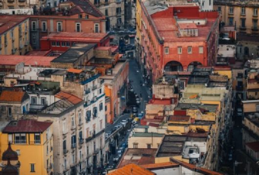 意大利那不勒斯市区网红景点-新堡-Toledo地铁站包车精选【专属客服和本地中文司机，一家一团包车】