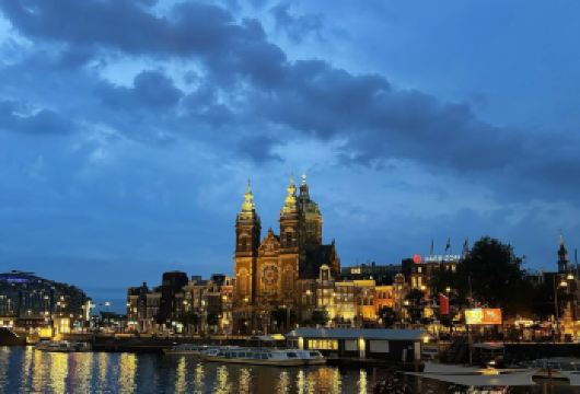 荷兰阿姆斯特丹-梵高博物馆-市区定制包车【可定制周边游】【专属线上管家服务+当地华人司机，给您专业的服务保障】