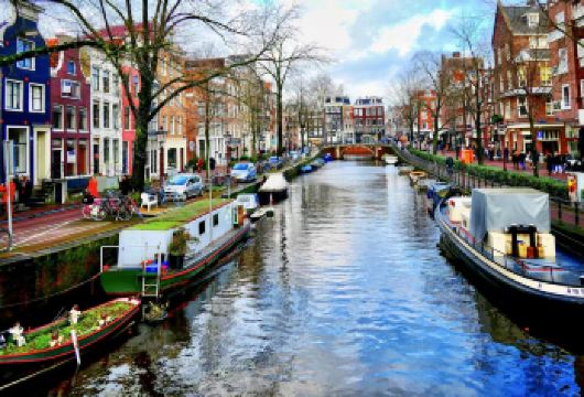 荷兰海牙 国会大厦+莫瑞泰斯皇家美术馆+圣雅各堂等一日游【“低地之国” 无边无际郁金香花海 探访古老风车村 童话般的水上村落 古典油画】