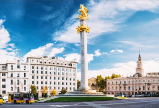 自由广场+梅特希教堂+格鲁吉亚国家博物馆+利斯湖包车一日【精品包车，私享空间，上门接送，轻松出行】