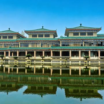 荆州博物馆2小时讲解+文博说导师/15人拼团/耳麦