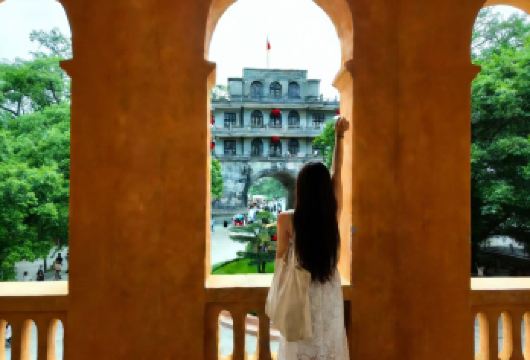 越南谅山市一日游【南宁/凭祥出发 持身份证出境+淘越南美食】【凭身份证快速办理通行证，一日踏两国，体验异国风情。】