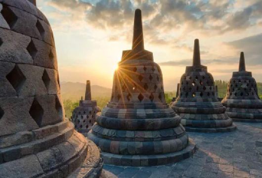 印度尼西亚日惹婆罗浮屠一日游【普兰班南|独立小团|行程可选】【东方四大奇迹之一婆罗浮屠佛塔，普兰班南印度教寺庙，探索爪哇古文明；】