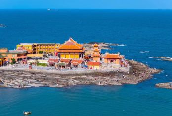 赠六胜塔景点泉州蟳埔村梧林传统村落永宁古镇洛伽寺一日游【[1-8人纯玩小团]泉州丰泽区鲤城区酒店上门接送，晚出发不赶早，感受小而美，人少更自由】