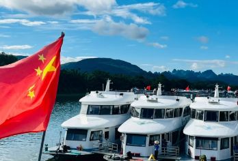 漓江三星游船+印象刘三姐1日游【桂林接/演出后可返桂林】【旅游专线车/桂林酒店接送 /多个套餐路线选择/纯玩休闲游】