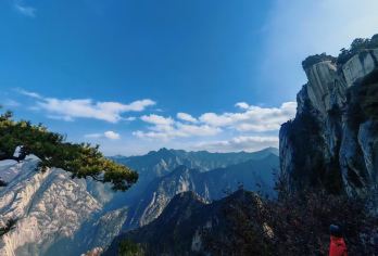 陕西渭南华山一日游【赠自嗨锅△三环内接△登山四宝△寄存行李】【[暖心赠送]下单即可赠送自热锅；赠送登山四宝~】