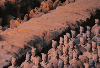 秦始皇帝陵博物院（兵马俑）＋华清宫＋《驼铃传奇》秀包车一日游【千年地下军团，世界第八大奇迹，穿越时空，对话秦始皇！】