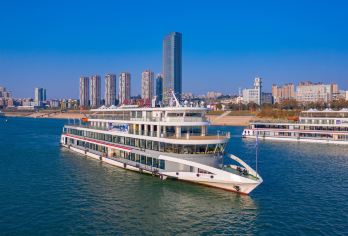 【2至8人私家包团】三峡大坝+两坝一峡游船一日游【上门接送】【[服务保障]臻选2至8人包车出游，一单一团，多年旅游服务经验、当地优质司机为您的旅程保驾护航！】