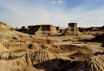 【28人左右纯玩团】悬空寺登临+应县木塔+土林一日游【[产品亮点]景区购票为实名制，务必携带本人身份证原件，不含土林讲解及门票】