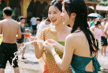 中科植物园+傣族园一日游【15人精品小团+导游讲解·上门接】【[小团无忧]15人精品纯玩小团，拒绝大巴人挤人，正规旅游大巴车出行】