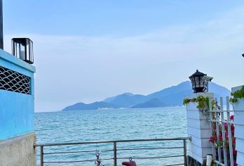 中国深圳【南头古城+桔钓沙+大小梅沙+较场尾+可选导游讲解【司机兼向导，可以车上简单推荐景点和美食，但是不下车陪同，如若需要下车陪同+讲解介绍，可以再定一个导游】