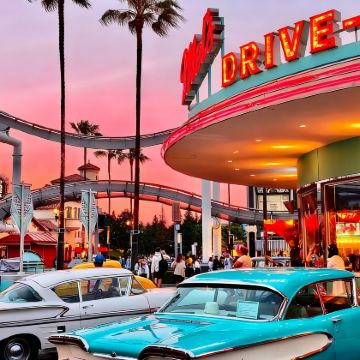 日本环球影城接/送-大阪市区酒店【中文包车接送-时间可自订】