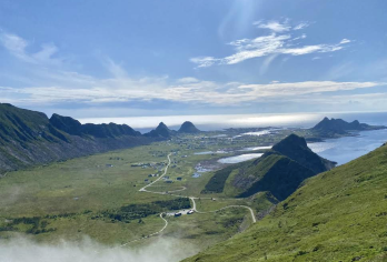 挪威斯沃尔韦尔-亨宁斯韦尔-罗弗敦群岛【包车-跟团询客服】【中文专车出行，景点灵活调整，打卡经典，游玩自己定义，无需等待，专属贴心服务，尽享惬意旅程】