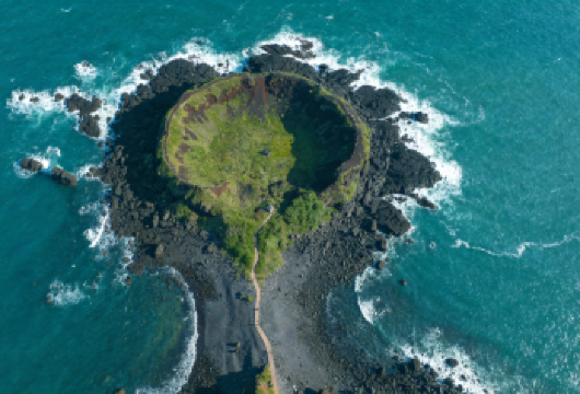 漳州火山岛 - 滨海火山国家地质公园线【火山地貌 + 网红拍照，假装在国外度假，探索火山喷发形成的独特海岸景观】