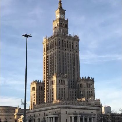 波兰华沙华沙老城+华沙起义博物馆+肖邦博物馆+圣安妮教堂+国家博物馆一日游