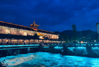 都江堰+青城山+蓝眼泪【2-8人拼团/独立团&含都江堰讲解】【含都江堰1.5-2小时讲解，三分看，七分听~】