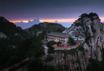 华山一日游【三环内接+登山三宝+矿泉水】【[品质服务]二环内上门接，三环内顺路接，全程0购物，纯玩。】