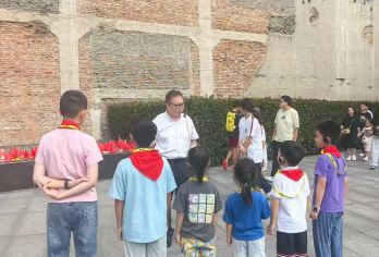 上海四行仓库抗战纪念馆2H深度人工讲解15人团含讲解器 亲子【走进峥嵘岁月，了解历史建筑背后的历史，缅怀英雄前辈】