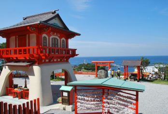 日本鹿儿岛县指宿市+指宿沙蒸温泉一日游【私人小团】【指宿市位于鹿儿岛县萨摩半岛东南部，以沙浴为代表的独特温泉文化，以及开闻岳、知林岛、鱼见岳的自然风光。】