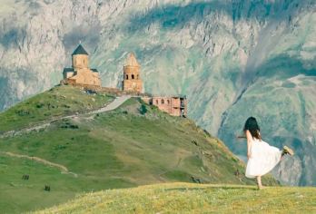 格鲁吉亚旅游 第比利斯往返卡兹别克一日游包车圣三一教堂含接送【第比利斯往返，可拼可升级专团~】