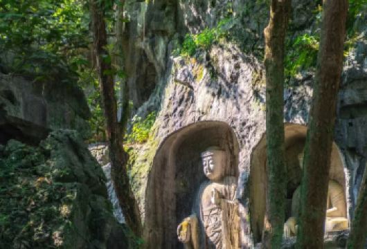 6人团|山水禅宗一日游【灵隐寺飞来峰+西湖游船登岛+雷峰塔】【6人内精品小团，行程自由灵活，直达核心景区！】