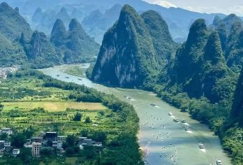 漓江三星/四星游船+送码头/银子岩【全景4小时漓江】一日游【[精华景点]畅游全程漓江风光+黄布倒影+20元风景+九马画山+浪石奇观+鲤鱼挂壁等景观】