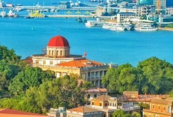 厦门鼓浪屿一日游【小团出行丨纯玩含船票·金牌导游】【[性价比高]上午上岛，蓝牙耳麦免费使用，5-6小时时间充足，无购物，真纯玩。】