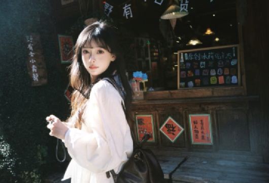 大理/丽江至沙溪古镇直通车【5座或7座拼车•可选去程或回程】【5座SUV 、7座商务车，大理古城上门接送。乐享沙溪慢时光】