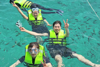 富国岛浮潜一日游【3个岛屿+2次浮潜+午餐+接送】【跳岛游：乘船游览富国岛南部迷人的岛屿 两次浮潜体验：探索富国岛*大的“珊瑚王国” 由对富国岛了如指掌的当地导游运营的当地旅游团】