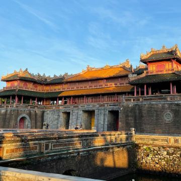 【中文/英文包车游】岘港+顺化+启定皇陵+顺化皇城+天姥寺