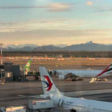 意大利米兰：中文 单程接/送机 |上门接送 |包车游|可定制