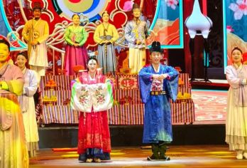 花开永不败门票◆延吉市区上门接◆金豆艺术剧场演出【视觉震撼：高科技舞台融合真实水域，打造沉浸式感官盛宴】