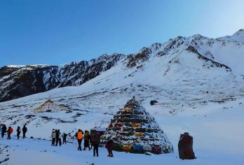 【兰州出发】祁连草原+岗什卡雪峰+人生第一座雪山一日游【可徒步需携带防风外套、徒步鞋、墨镜、防晒霜等】