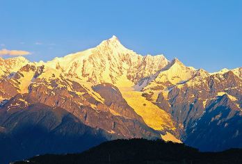 香格里拉+梅里雪山一日游【赠衣氧&暖心早餐·观日出赏星河】【[臻享]8人小团/15人团/私家团任选，赠氧气和备防寒服，8人小团可享暖心早餐、撒隆达和创意摆拍】