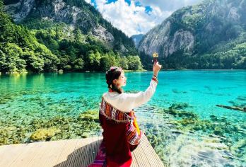 云南丽江玉龙雪山+冰川公园+云杉坪+蓝月谷一日游【8人团】【（精选线路）品质线路，大索道+小索道一日游，全程用车无缝接送为您带来舒适的旅行体验】