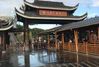 贵州西江千户苗寨一日游【纯玩不进店/苗服换装体验/长桌宴】【世界的苗族聚居地 、摄影爱好者追梦目的地 苗族人的布达拉宫，天下西江，观苗族聚居村寨】