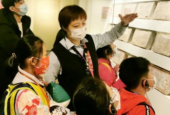 北京国家博物馆10人团含票【不满意·全额退】国博导游讲解亲子【[精品10人小团]拒绝人山人海，精品团让您尽享旅行的宁静和惬意】