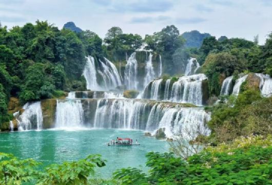 崇左峒那屿湾+德天跨国瀑布景区+836界碑一日游（私家团）【跨国瀑布、中越边境、处女地、森林、归春河、边境密地、峒那屿湾、】