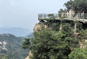青岛出发-临沂沂蒙山天蒙景区+孟良崮一日游-可英文服务【提供多语种服务、全程专车接送、热门景点门票代订一站式旅行服务】