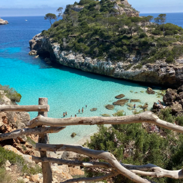 马略卡岛|帕尔马大教堂 + 帕尔马海滩 + 索列尔小镇一日游