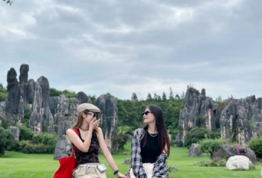 【咨询立减】石林风景区包车 | 专业司机+弹性行程+无忧服务【官方平台保障：昆明市区/二环内接送，合规车辆，专业司机服务，全程安全保障，1对1服务。】