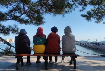 青岛包车市内品质一日游【私人定制金牌向导/纯玩/多车型可选】【[景点任选 时间自由]懒猫出游，可选择晚出发，睡到自然醒再出门，别人累得呼呼的，我们高兴得呼呼的！】