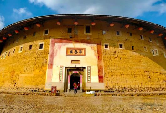 福建土楼王景区一日游【可选头等舱/8人团+上门接送+含讲解】【全程纯玩无购物无自费，大鱼海棠/爸爸去哪儿同款打卡，享受VIP体验，纯玩5~6小时】
