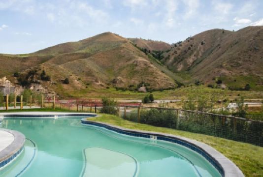 美国+黄石国家公园私享行-盐湖城往返/弎.天深度游-中文专车【专业行程定制，精选热门景点，高效游玩不走回头路，贴心服务保障，轻松】