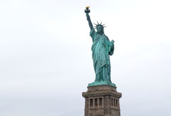 美国曼哈顿经典游一日游【中文司导10H服务】【美国专业司导，团建，商务出行，可全程私家定制（NBA球赛也可以代订）详情请私客服小天】