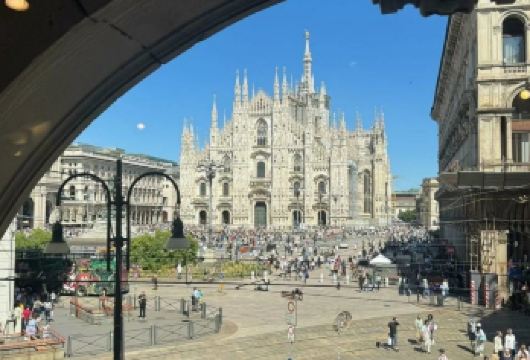 意大利米兰市区景点-圣玛丽亚感恩教堂《最后的晚餐》包车-精选【专属客服和本地中文司机，一家一团包车】