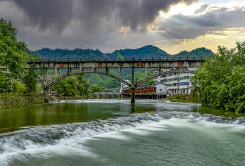 瑶里古镇+三宝村+瓷宫【国旅纯玩团、可选女司机】【[热门精选]暑期热门景点，特种兵网红打卡】