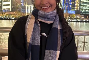 上海私人定制游：外滩黄浦江游船+东方明珠电视塔（含自助餐）【从外滩游轮上欣赏上海的壮丽夜景 从电视塔俯瞰上海白天的全景 享用自助午餐和下午茶】