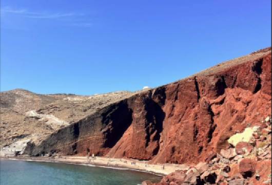 圣托里尼日游蓝顶教堂+阿克罗帝利考古遗址+红沙滩+贝里沙海滩【[定制包车游]专享中文司机独立包车，市区范围酒店上门接送，行程路线天数可根据个人需求调整。】