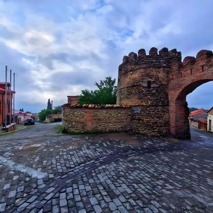 第比利斯出发：西格纳吉一日游—— 漫品红酒与古城风情